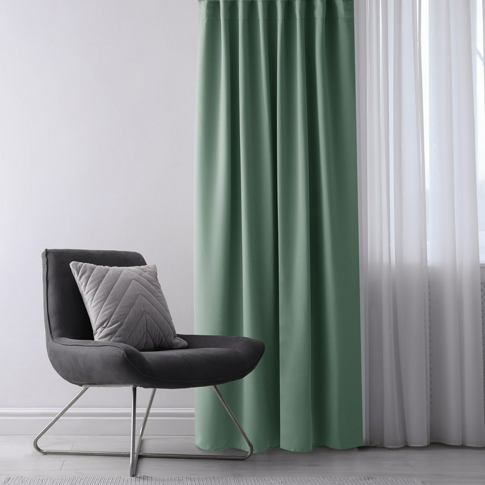 AmeliaHome Závěs Blackout EYELETS mentolová