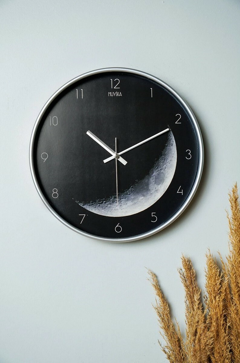 Nástěnné hodiny Moon Inzgri